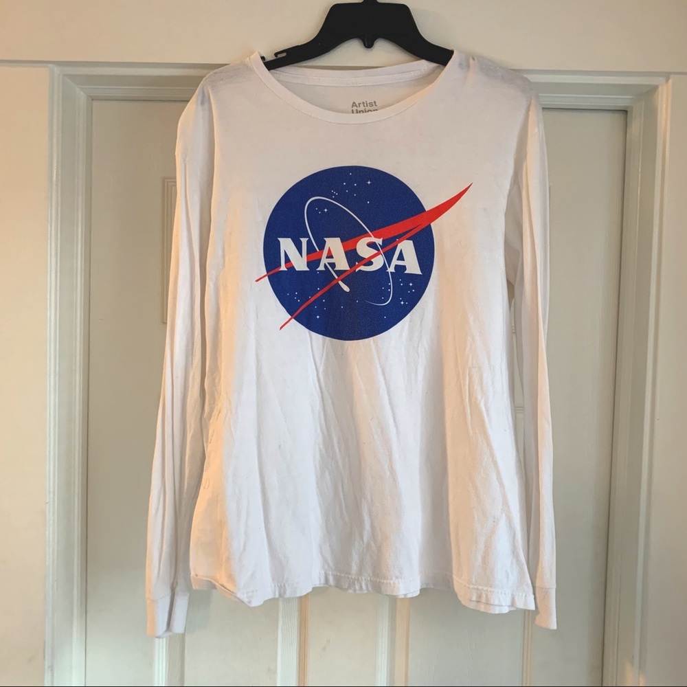 White NASA t-shirt long sleeve
